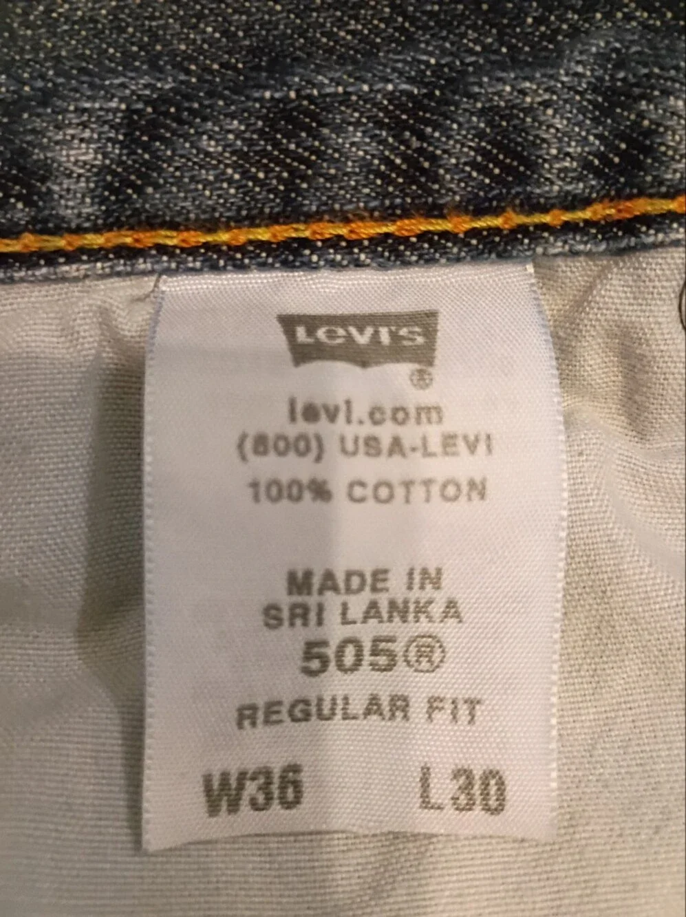 Levi's Men's Regular Fit Straight Jeans in Faded Blue Wash Sz 36/30